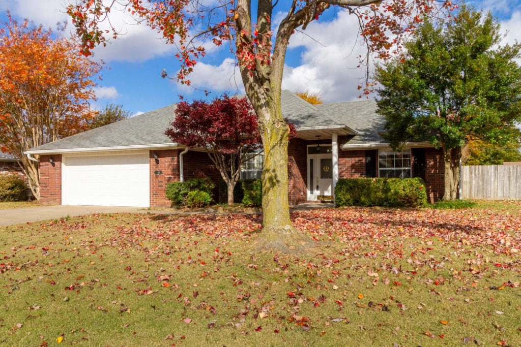 4116_Interlaken_Ave-28